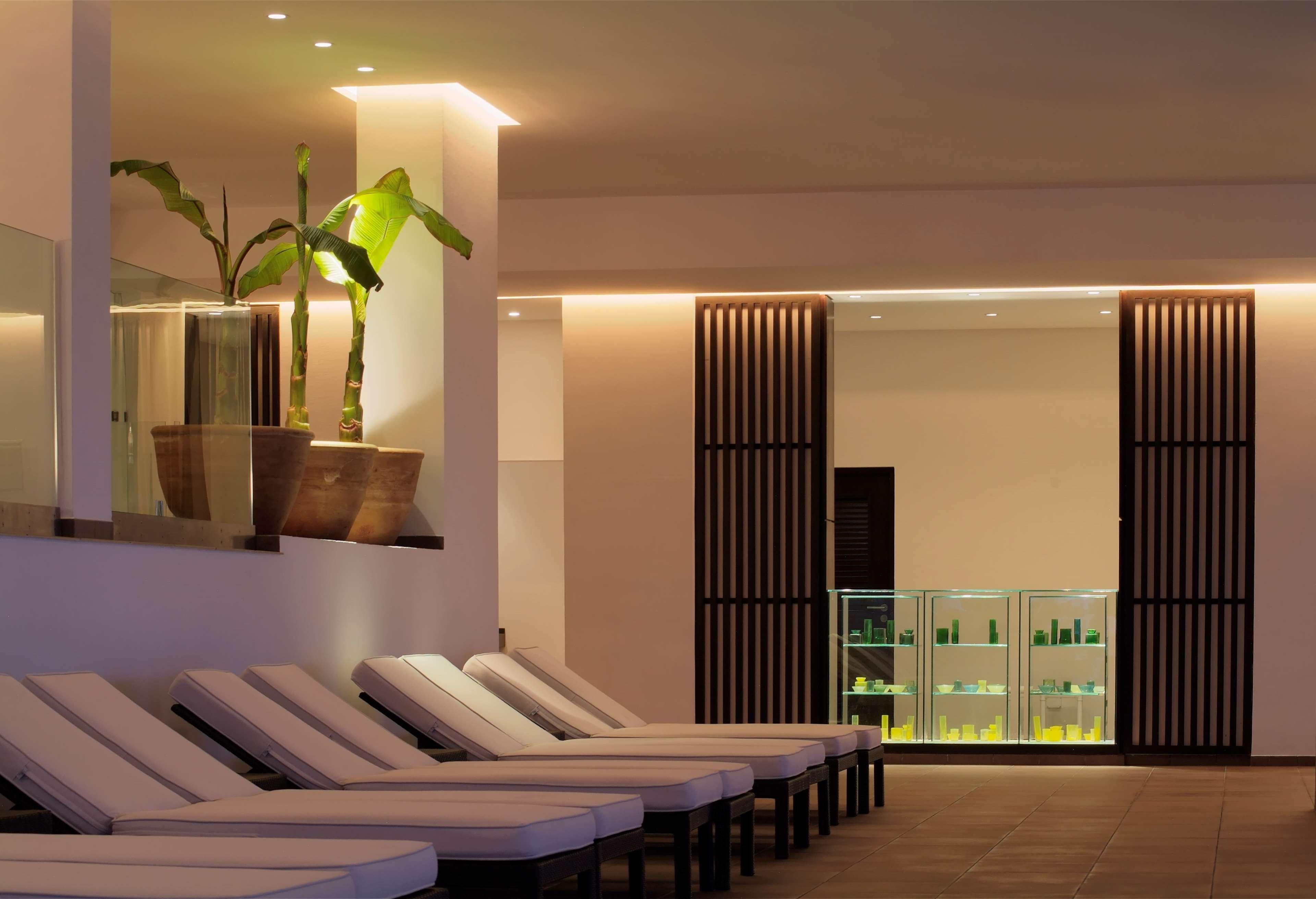 杰尔巴皇宫丽笙度假酒店及海水浴 迈来亚 外观 照片 The spa at The Standard, East Village