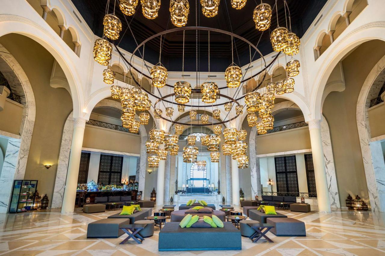 杰尔巴皇宫丽笙度假酒店及海水浴 迈来亚 外观 照片 The lobby of the hotel