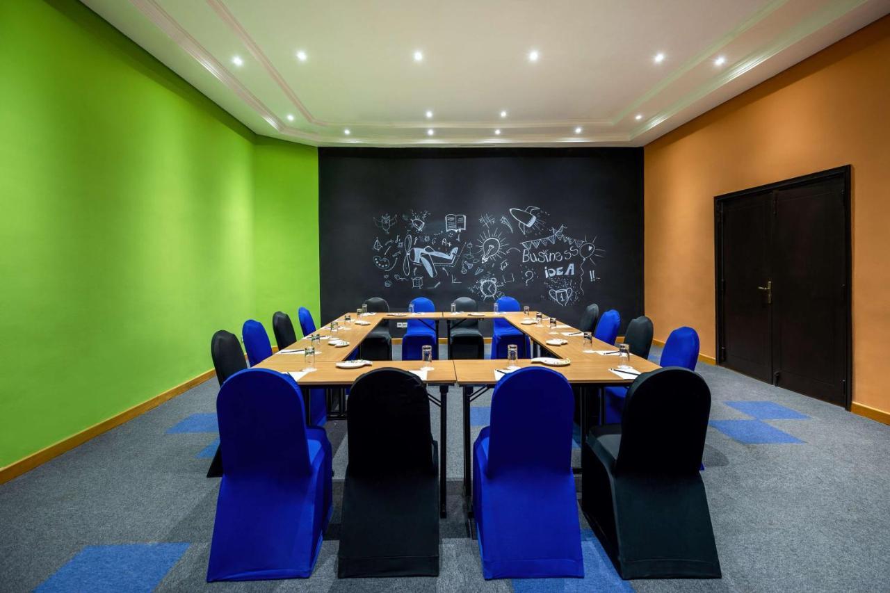 杰尔巴皇宫丽笙度假酒店及海水浴 迈来亚 外观 照片 Meeting room